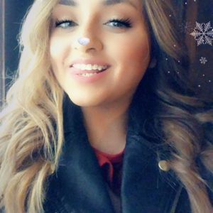 Meet your Posher, Yesenia